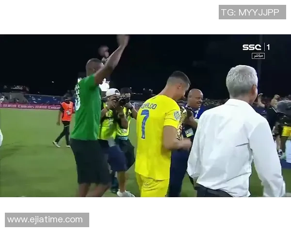 南美解放者杯百万富翁队点球绝杀球员疯狂庆祝